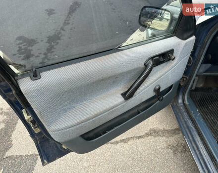 Синій Фольксваген Пассат, об'ємом двигуна 1.6 л та пробігом 444 тис. км за 1300 $, фото 7 на Automoto.ua