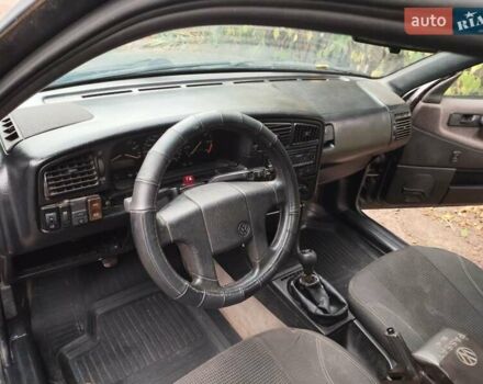 Синий Фольксваген Пассат, объемом двигателя 2 л и пробегом 347 тыс. км за 1500 $, фото 27 на Automoto.ua