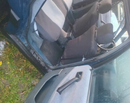 Синій Фольксваген Пассат, об'ємом двигуна 1.8 л та пробігом 382 тис. км за 1675 $, фото 9 на Automoto.ua