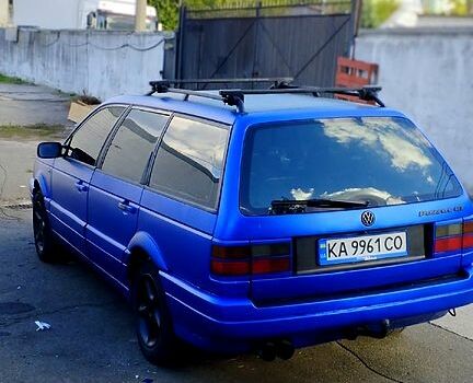 Синий Фольксваген Пассат, объемом двигателя 1.8 л и пробегом 309 тыс. км за 2500 $, фото 5 на Automoto.ua