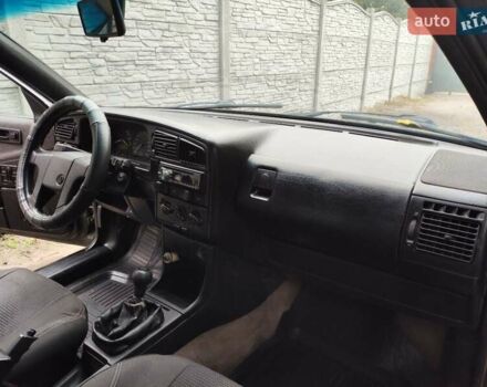 Синий Фольксваген Пассат, объемом двигателя 2 л и пробегом 347 тыс. км за 1500 $, фото 23 на Automoto.ua