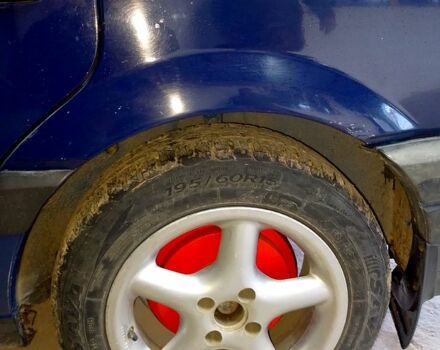 Синий Фольксваген Пассат, объемом двигателя 1.8 л и пробегом 220 тыс. км за 2200 $, фото 2 на Automoto.ua