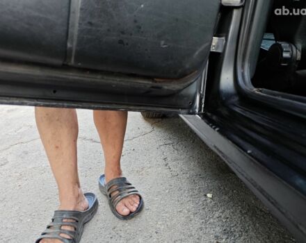 Синий Фольксваген Пассат, объемом двигателя 1.8 л и пробегом 450 тыс. км за 2200 $, фото 18 на Automoto.ua