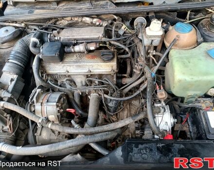 Синій Фольксваген Пассат, об'ємом двигуна 2 л та пробігом 100 тис. км за 1550 $, фото 4 на Automoto.ua