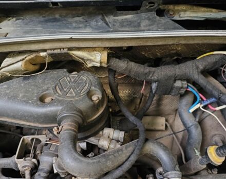 Синий Фольксваген Пассат, объемом двигателя 1.8 л и пробегом 450 тыс. км за 2200 $, фото 14 на Automoto.ua