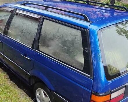 Синий Фольксваген Пассат, объемом двигателя 1.8 л и пробегом 470 тыс. км за 1600 $, фото 1 на Automoto.ua