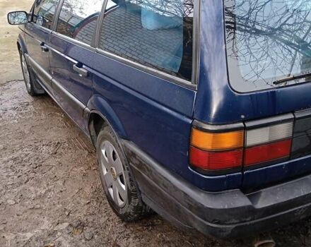 Синий Фольксваген Пассат, объемом двигателя 2 л и пробегом 364 тыс. км за 1450 $, фото 5 на Automoto.ua