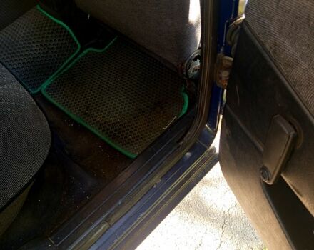 Синій Фольксваген Пассат, об'ємом двигуна 1.8 л та пробігом 400 тис. км за 1600 $, фото 3 на Automoto.ua