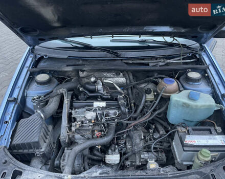 Синій Фольксваген Пассат, об'ємом двигуна 1.9 л та пробігом 411 тис. км за 1999 $, фото 41 на Automoto.ua