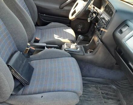 Синий Фольксваген Пассат, объемом двигателя 1.8 л и пробегом 392 тыс. км за 1750 $, фото 8 на Automoto.ua