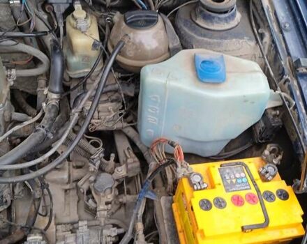 Синий Фольксваген Пассат, объемом двигателя 2 л и пробегом 364 тыс. км за 1450 $, фото 32 на Automoto.ua