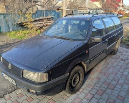 Синий Фольксваген Пассат, объемом двигателя 1.6 л и пробегом 414 тыс. км за 1500 $, фото 4 на Automoto.ua