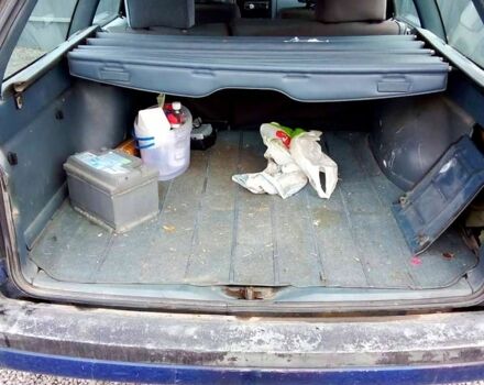 Синий Фольксваген Пассат, объемом двигателя 2 л и пробегом 347 тыс. км за 1800 $, фото 2 на Automoto.ua