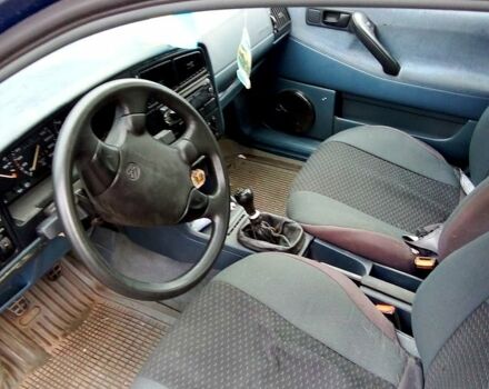 Синий Фольксваген Пассат, объемом двигателя 2 л и пробегом 347 тыс. км за 1800 $, фото 1 на Automoto.ua