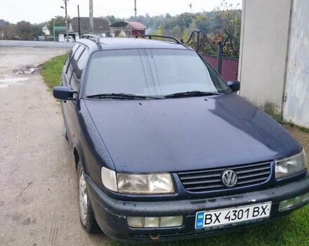 Синий Фольксваген Пассат, объемом двигателя 2 л и пробегом 300 тыс. км за 1800 $, фото 7 на Automoto.ua