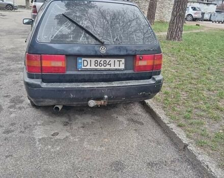 Синий Фольксваген Пассат, объемом двигателя 1.6 л и пробегом 285 тыс. км за 2500 $, фото 3 на Automoto.ua