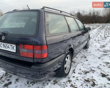 Синій Фольксваген Пассат, об'ємом двигуна 2 л та пробігом 370 тис. км за 1900 $, фото 8 на Automoto.ua