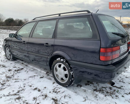 Синій Фольксваген Пассат, об'ємом двигуна 2 л та пробігом 370 тис. км за 1900 $, фото 6 на Automoto.ua