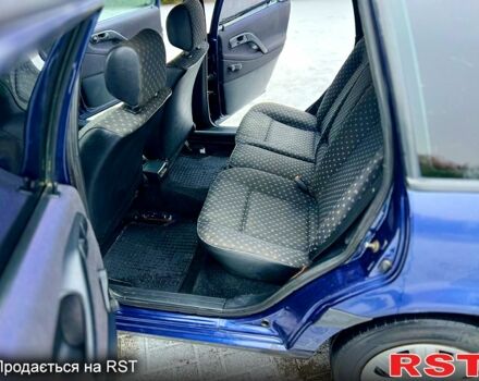 Синий Фольксваген Пассат, объемом двигателя 1.6 л и пробегом 350 тыс. км за 2850 $, фото 9 на Automoto.ua