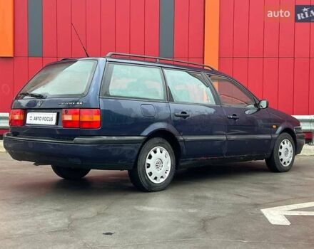 Синій Фольксваген Пассат, об'ємом двигуна 1.8 л та пробігом 245 тис. км за 2490 $, фото 7 на Automoto.ua