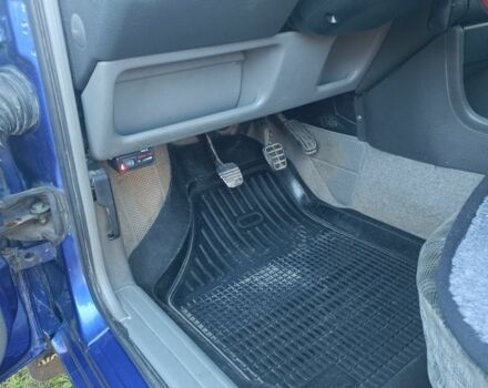 Синій Фольксваген Пассат, об'ємом двигуна 1.8 л та пробігом 343 тис. км за 2400 $, фото 8 на Automoto.ua