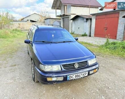 Синий Фольксваген Пассат, объемом двигателя 2 л и пробегом 300 тыс. км за 1850 $, фото 8 на Automoto.ua