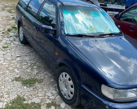 Синий Фольксваген Пассат, объемом двигателя 1.9 л и пробегом 583 тыс. км за 3200 $, фото 1 на Automoto.ua