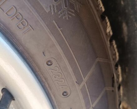 Синій Фольксваген Пассат, об'ємом двигуна 1.8 л та пробігом 343 тис. км за 2400 $, фото 5 на Automoto.ua