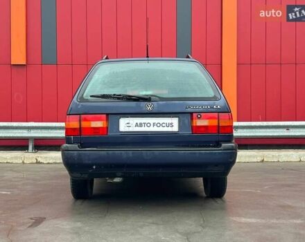 Синій Фольксваген Пассат, об'ємом двигуна 1.8 л та пробігом 245 тис. км за 2490 $, фото 6 на Automoto.ua