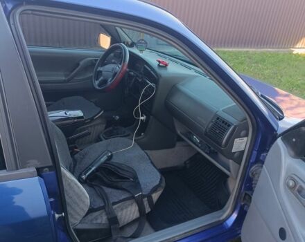 Синій Фольксваген Пассат, об'ємом двигуна 1.8 л та пробігом 343 тис. км за 2400 $, фото 13 на Automoto.ua