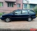 Синий Фольксваген Пассат, объемом двигателя 1.6 л и пробегом 272 тыс. км за 2590 $, фото 1 на Automoto.ua