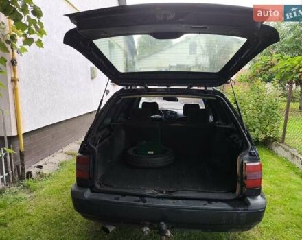 Синий Фольксваген Пассат, объемом двигателя 2 л и пробегом 570 тыс. км за 1700 $, фото 5 на Automoto.ua