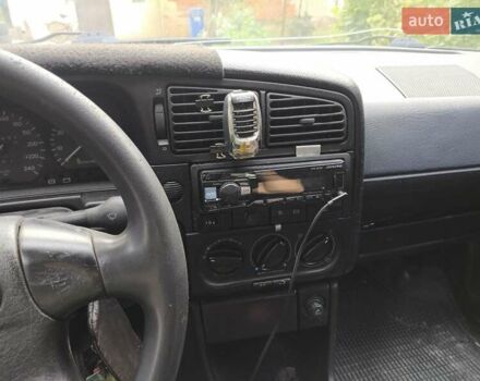 Синий Фольксваген Пассат, объемом двигателя 2 л и пробегом 570 тыс. км за 1700 $, фото 2 на Automoto.ua