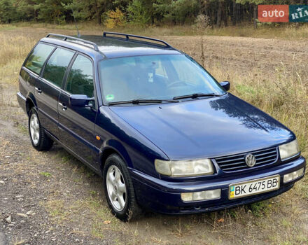 Синій Фольксваген Пассат, об'ємом двигуна 1.8 л та пробігом 452 тис. км за 3450 $, фото 4 на Automoto.ua