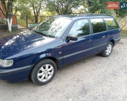 Синий Фольксваген Пассат, объемом двигателя 1.8 л и пробегом 179 тыс. км за 3000 $, фото 8 на Automoto.ua