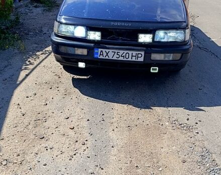 Синий Фольксваген Пассат, объемом двигателя 1.8 л и пробегом 500 тыс. км за 1500 $, фото 2 на Automoto.ua