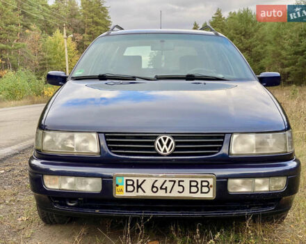 Синій Фольксваген Пассат, об'ємом двигуна 1.8 л та пробігом 452 тис. км за 3450 $, фото 2 на Automoto.ua