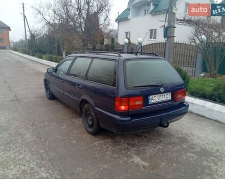 Синий Фольксваген Пассат, объемом двигателя 1.9 л и пробегом 280 тыс. км за 2300 $, фото 4 на Automoto.ua