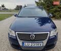 Синій Фольксваген Пассат, об'ємом двигуна 2 л та пробігом 249 тис. км за 2180 $, фото 3 на Automoto.ua