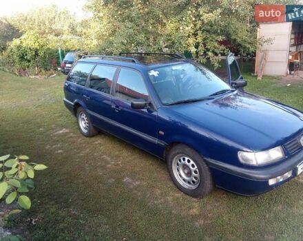 Синий Фольксваген Пассат, объемом двигателя 1.8 л и пробегом 179 тыс. км за 3000 $, фото 10 на Automoto.ua