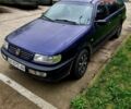 Синий Фольксваген Пассат, объемом двигателя 1.8 л и пробегом 368 тыс. км за 2950 $, фото 1 на Automoto.ua