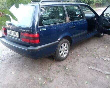 Синий Фольксваген Пассат, объемом двигателя 1.8 л и пробегом 179 тыс. км за 3000 $, фото 1 на Automoto.ua