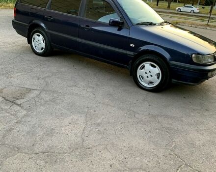 Синій Фольксваген Пассат, об'ємом двигуна 1.8 л та пробігом 280 тис. км за 2600 $, фото 3 на Automoto.ua