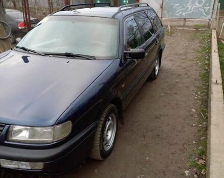 Синий Фольксваген Пассат, объемом двигателя 1.8 л и пробегом 363 тыс. км за 3200 $, фото 14 на Automoto.ua