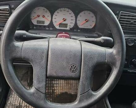 Фольксваген Пассат 1996 у Самборе на Automoto.ua Синій Фольксваген Пассат, об'ємом двигуна 2 л та пробігом 350 тис. км за 2000 $, фото 5 на Automoto.ua