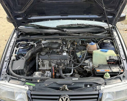 Фольксваген Пассат 1996 у Кривому Розі на Automoto.ua Синій Фольксваген Пассат, об'ємом двигуна 1.78 л та пробігом 350 тис. км за 3300 $, фото 1 на Automoto.ua