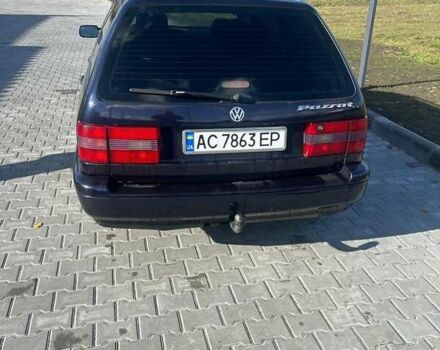 Синий Фольксваген Пассат, объемом двигателя 1.8 л и пробегом 100 тыс. км за 3800 $, фото 3 на Automoto.ua