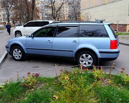 Синий Фольксваген Пассат, объемом двигателя 1.6 л и пробегом 285 тыс. км за 3750 $, фото 6 на Automoto.ua