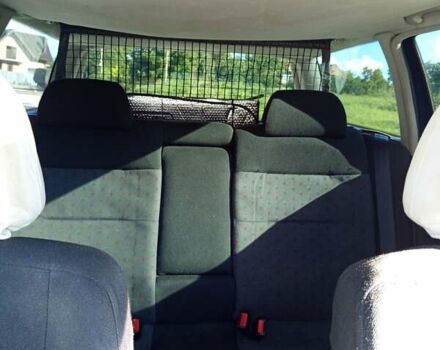 Синій Фольксваген Пассат, об'ємом двигуна 1.6 л та пробігом 275 тис. км за 3000 $, фото 10 на Automoto.ua