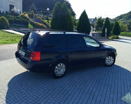 Синій Фольксваген Пассат, об'ємом двигуна 1.6 л та пробігом 275 тис. км за 3000 $, фото 9 на Automoto.ua